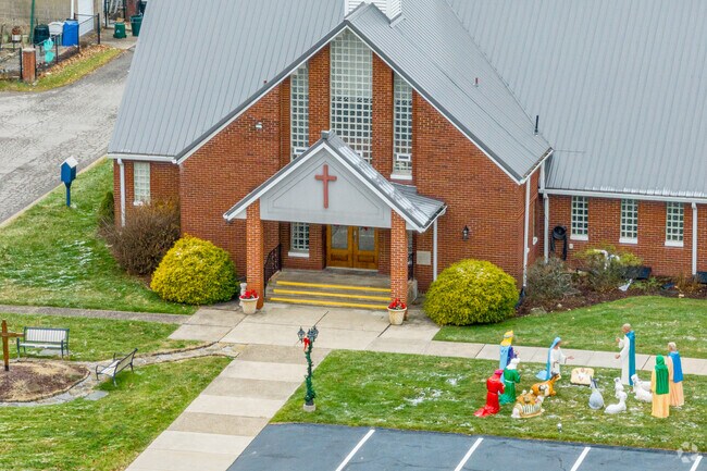 Experience the embodiment of academic excellence throughout Christ Lutheran School.