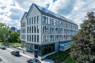 26 Spring St, Amherst, MA 01002