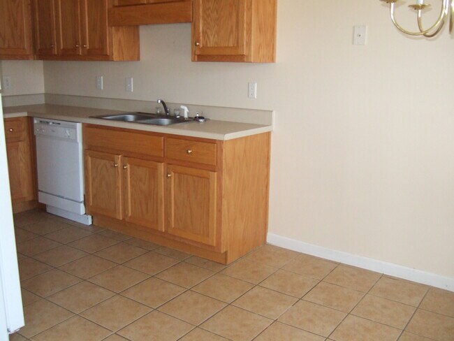 6 Wilma Dr NW unit 6 Wilma Drive, Rome, GA 30165 - photo 3