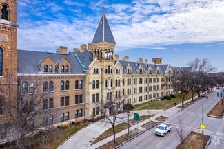 1495 S Layton Blvd, Milwaukee, WI 53215