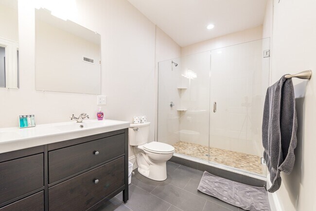 2044 Beacon St unit 1, Waban, MA 02468 - photo 3