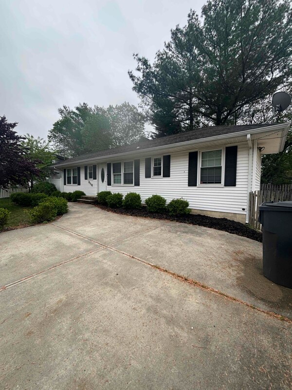 810 Maple Ave, Brick Township, NJ 08724