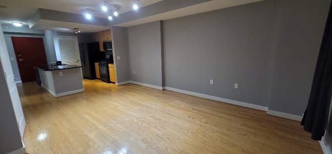 1117 10th St NW unit 210, Washington, DC 20001 - photo 6