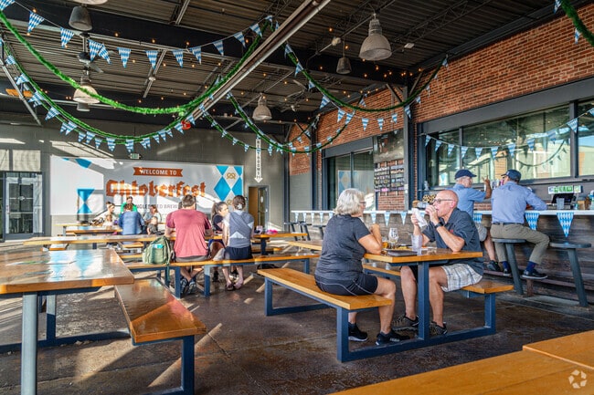 Hurst residents can enjoy craft beer at Singlespeed Brewery.