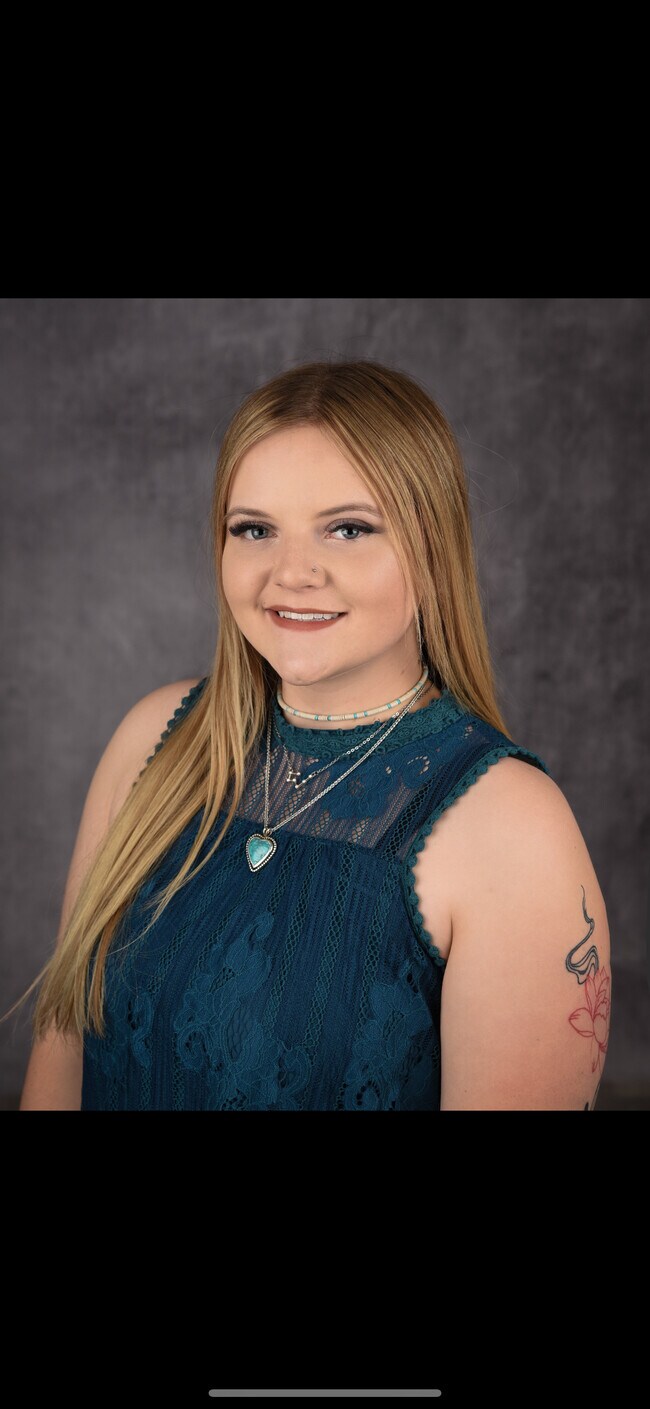 Agent Photo