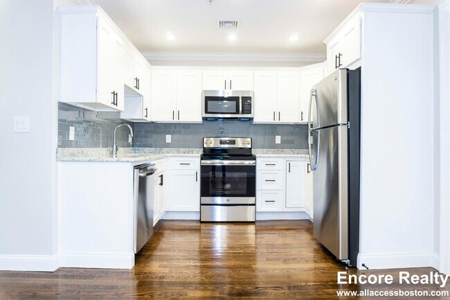 75 Morris St unit 7, Boston, MA 02128 - photo 3
