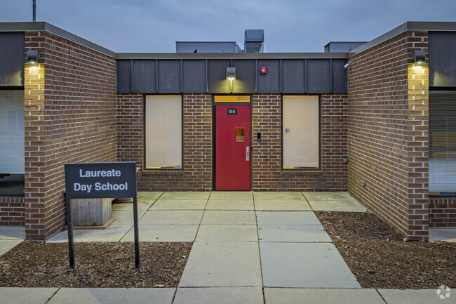 Laureate Day School