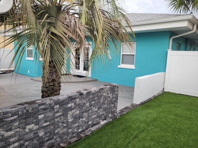 438 Cardinal Ave, Fort Walton Beach, FL 32548 - photo 3