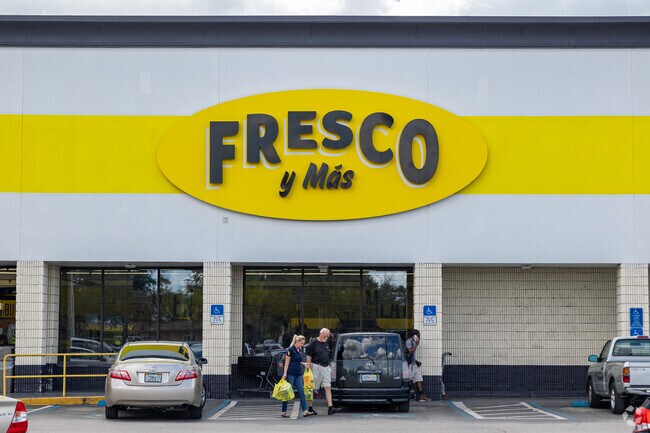 Fresco y Mas is a favorite grocery store for Alabama residents seeking Latin food staples.