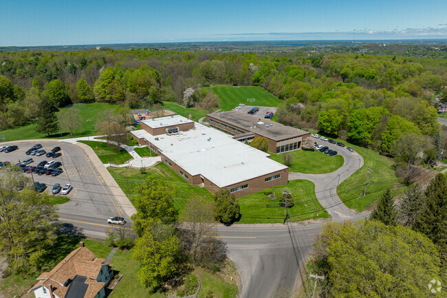 Split Rock Elementary is an elementary school in Split Rock.