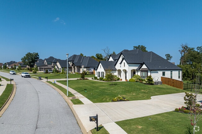 Most of the homes in Cave Springs are traditional.