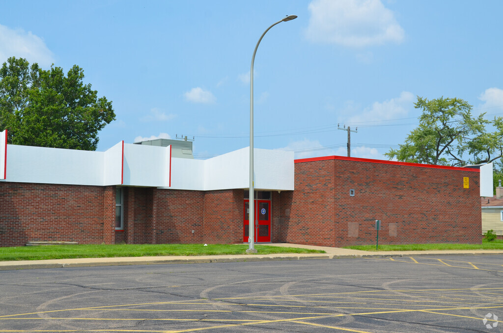 The Ralph J. Bunche Elementary School building in Ecorse, Michigan.
