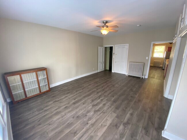 221 8th St S unit 5, La Crosse, WI 54601 - photo 5