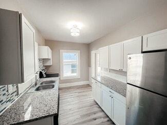 302 New St, Johnson City, TN 37601