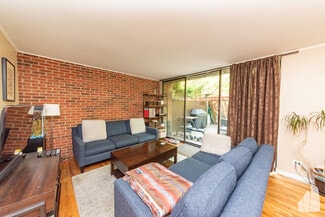 429 W Grant Place Unit A, Chicago, IL 60614