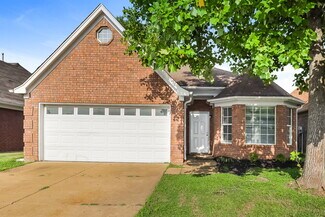 8264 Cross Point Dr, Olive Branch, MS 38654