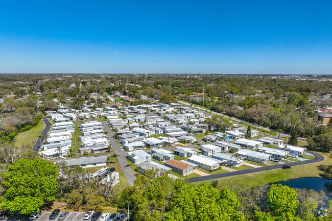 Alcove residents love living in the quiet 55+ community, while also having access to the beach nearby.