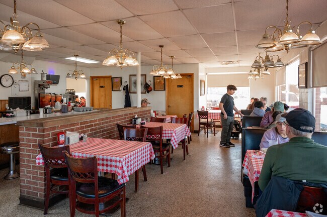 The Dunlap Restaurant is a family friendly diner with home-style food.