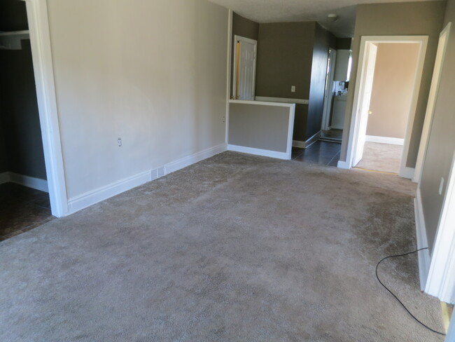 Living Room 202 1/2