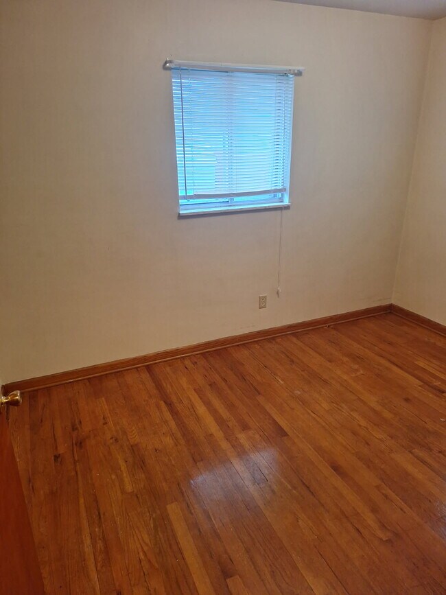 588 Baldwin Rd unit A, Akron, OH 44312 - photo 6