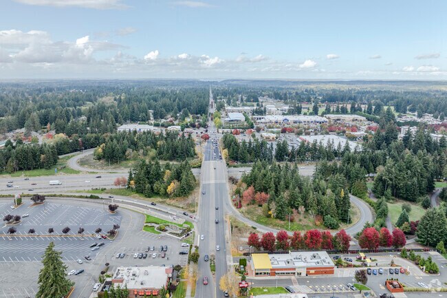 Interstate I-5 conveniently located near department store and shopping in Lacey WA.