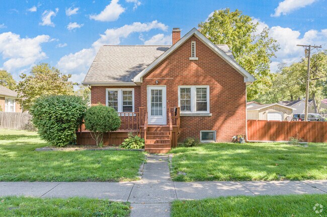 Homes in Wilmington have generous lot sizes and well-manicured lawns.