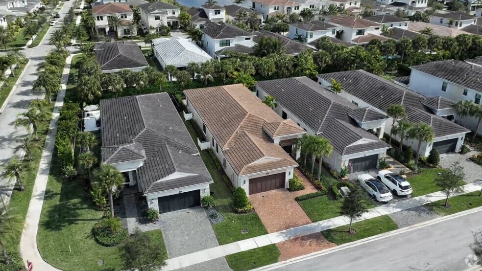 13501 Artisan Cir, Palm Beach Gardens, FL 33418 - photo 2