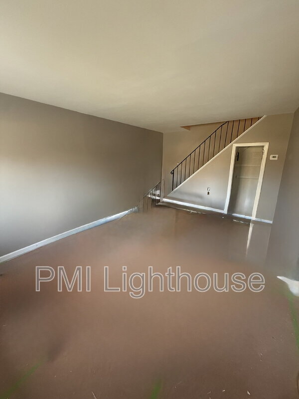 144 Storm Dr, Holtsville, NY 11742 - photo 4