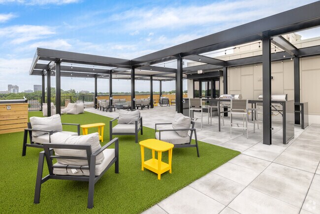 Tapestry Station, Evanston, IL 60202 - photo 7