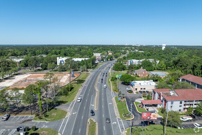 Apalachee Parkway is host to many hotels, shopping, and dining serving East Tallahassee.