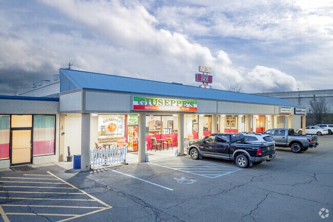 Giuseppes offers locals Italian fares.