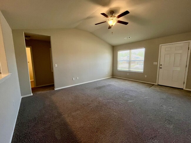 1751 Forest Dr, Centerton, AR 72719 - photo 5