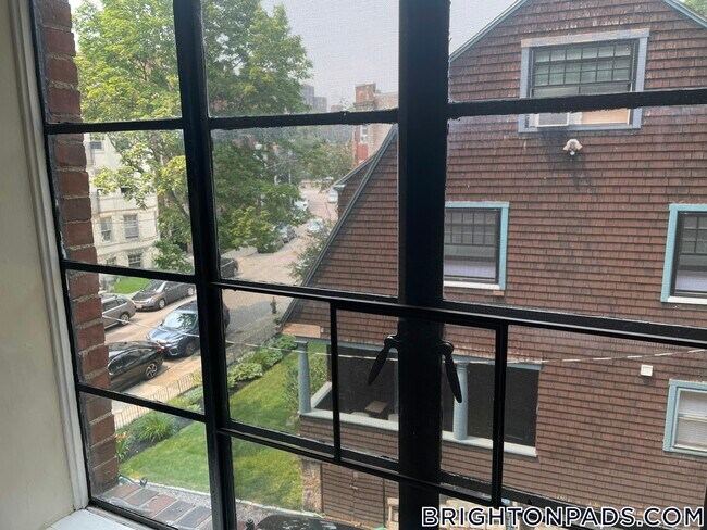 97 Strathmore Rd unit 7, Brighton, MA 02135 - photo 5