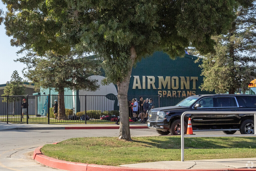 Fairmont Elementary School serves grades K-8 near Sanger.