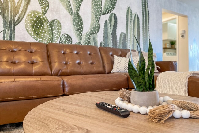 14050 N 37th Way, Phoenix, AZ 85032 - photo 3