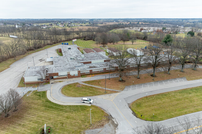 The student population of Eastern Elementary School is 426 and the school serves K-5.