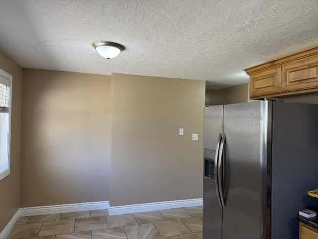 1096 N 300 W, Layton, UT 84041 - photo 5