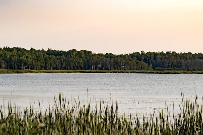 Allouez-Itasca is bordered to the north by Superior Bay Wisconsin.