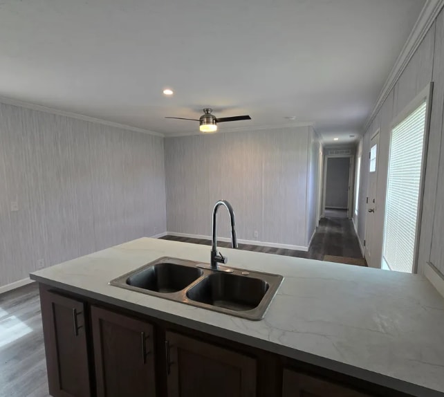 509 Elmwood Ln, Columbus, MI 48063 - photo 2