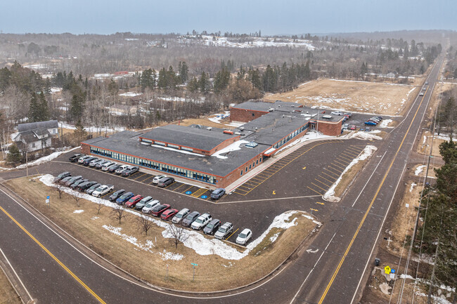 Homecroft Elementary School is located in Duluth, MN.
