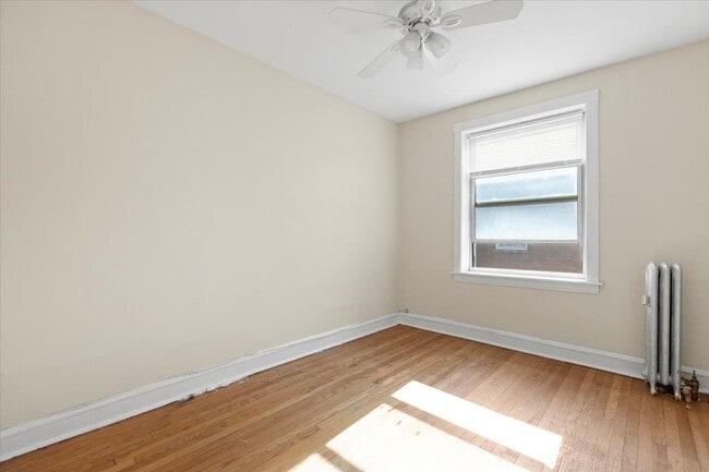 2342 W Touhy Ave unit 42-2B, Chicago, IL 60645 - photo 7