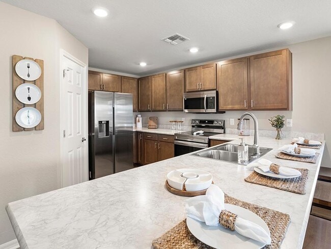 373 Wharf Way, Winter Haven, FL 33881 - photo 2