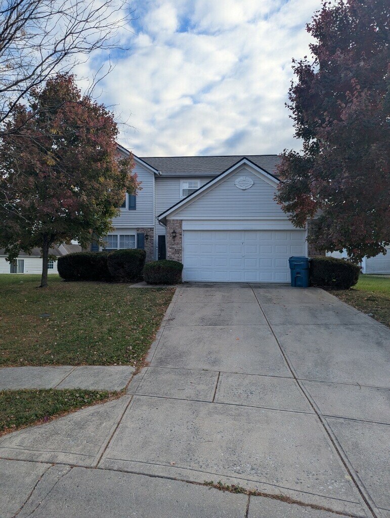 11531 Planewood Ct, Indianapolis, IN 46235 - photo 1
