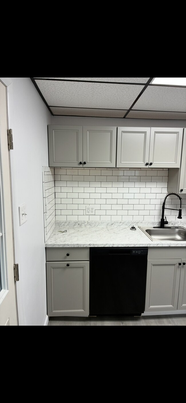 3 Ross St unit 5B, Kingston, PA 18704 - photo 3