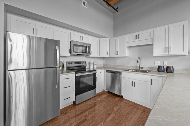 The Ellis Block, New Britain, CT 06051 - photo 6