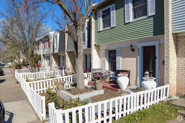 Townhomes have fenced-in front yards too in Bloom Crossing Manassas Park, VA.