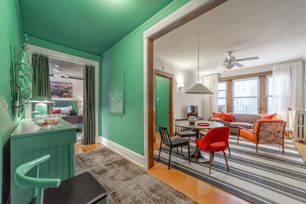 3761 N Wayne Ave unit ID1360070P, Chicago, IL 60613 - photo 1