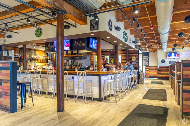 The Fix Burger Bar offers lunch and dinner with a wide menu and drink options.