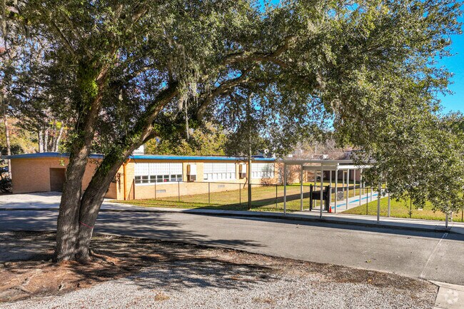 Lambs Elementary is safe and accessible for parents dropping off students.