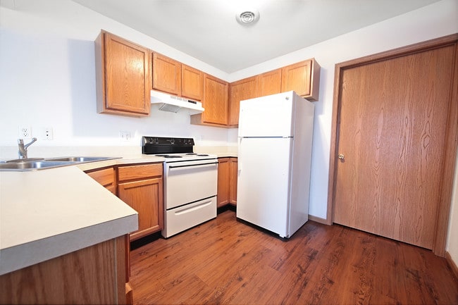 Heisel Apartments & Townhouses, Farmington, MO 63640 - photo 7